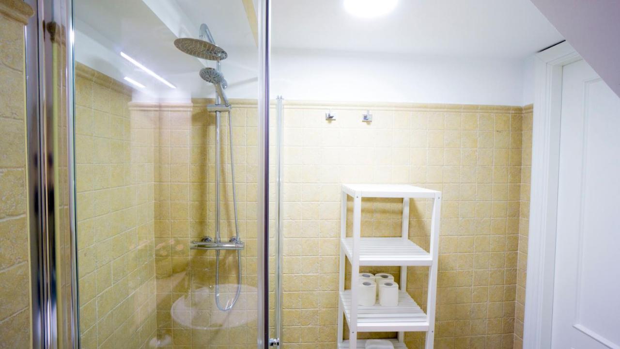 Rentalsevilla Escuelas Pias Bagian luar foto